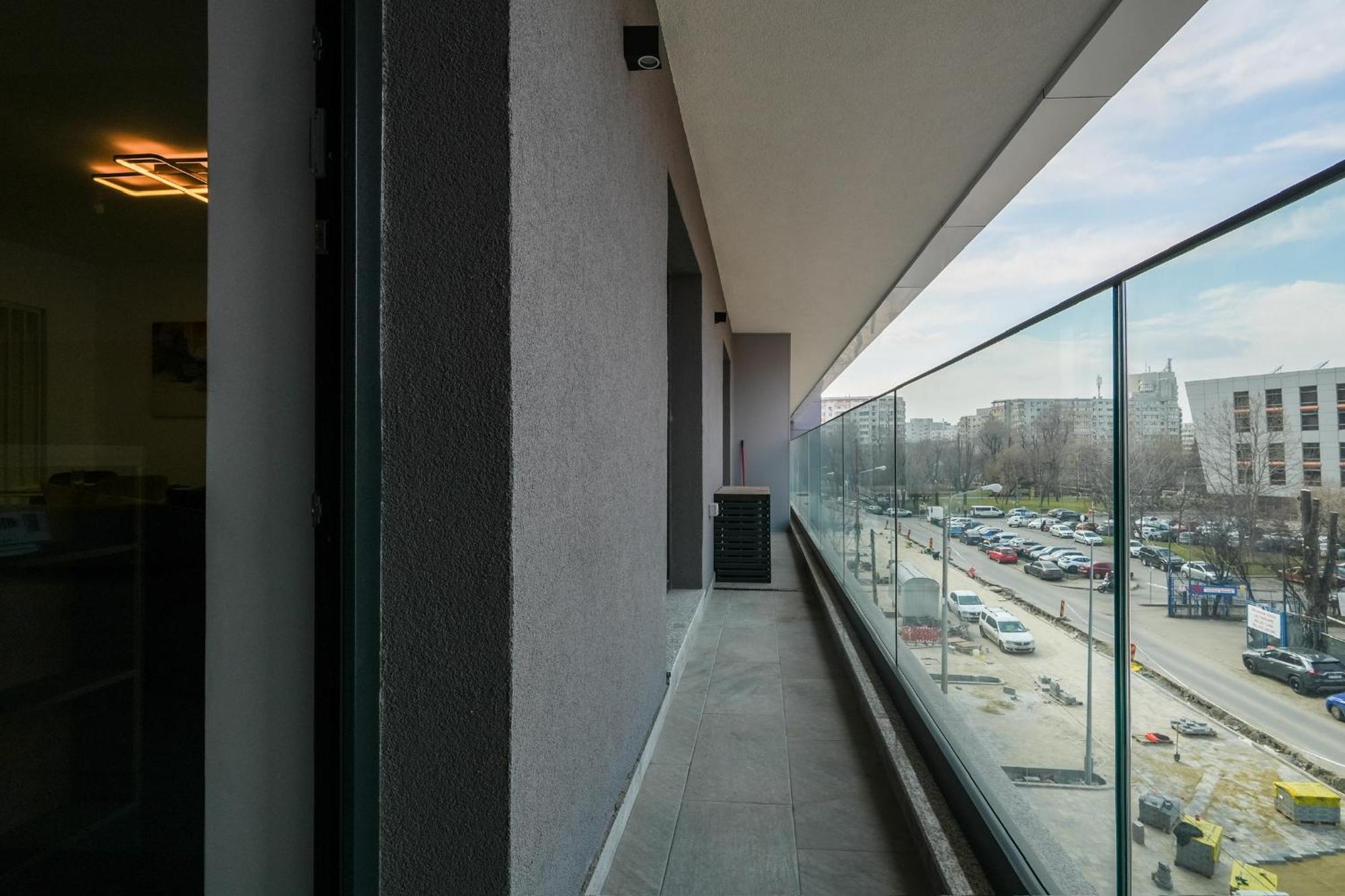 Sandra - Park-View Apt With Balcony & Parking Bucureşti Eksteriør bilde